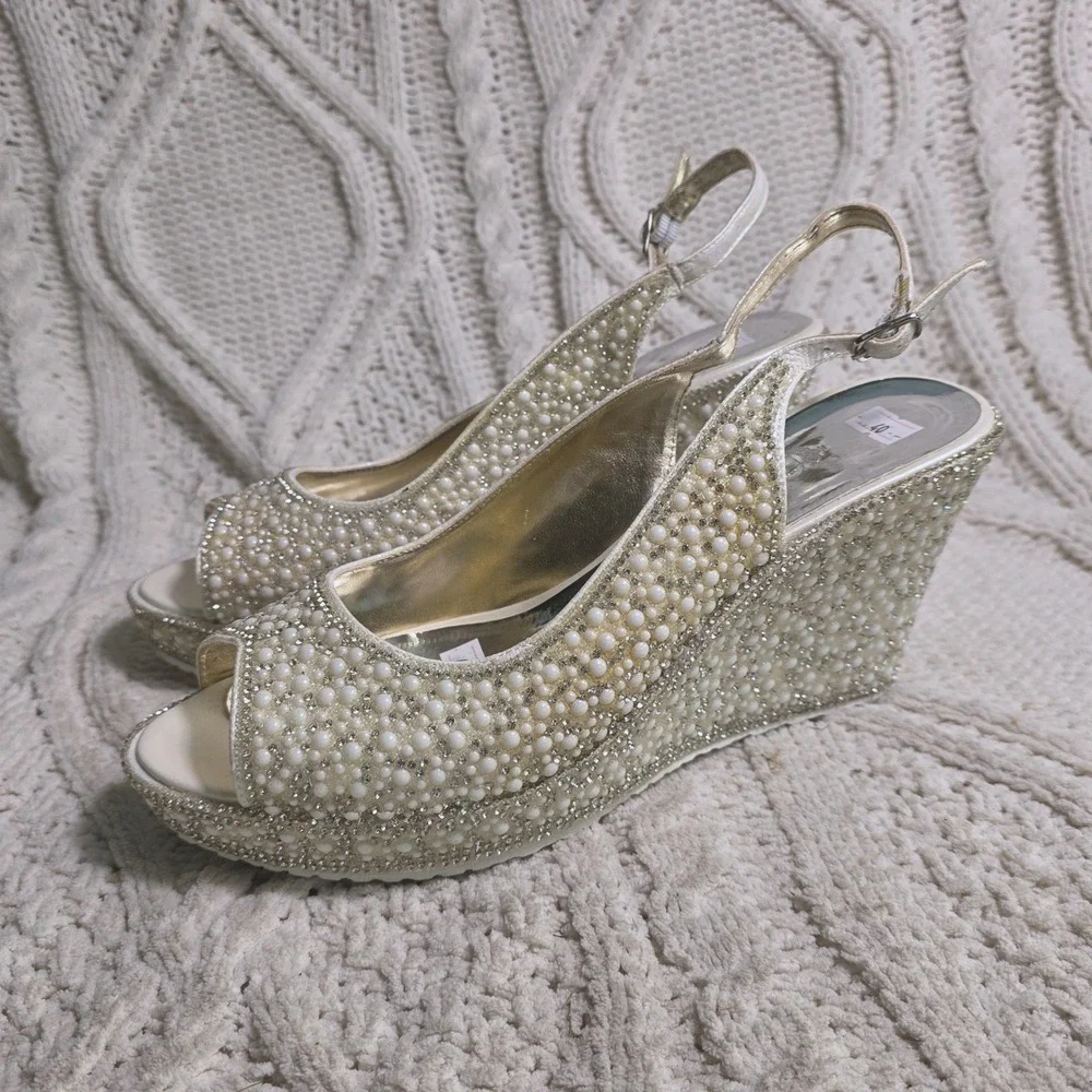 Bridal Smilees Cinderella Faux Pearl Rhinestone Wedge Sandals Heels 40 8.5-9